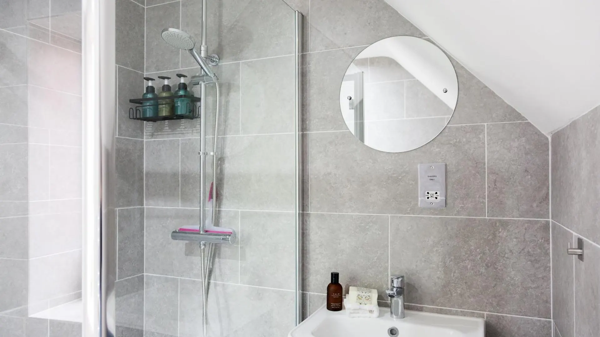 1 Bedroom Flat - Long Term Stay Rates-Contractors-Professionals-Relocation Leeds  0*, Leeds (West Yorkshire)